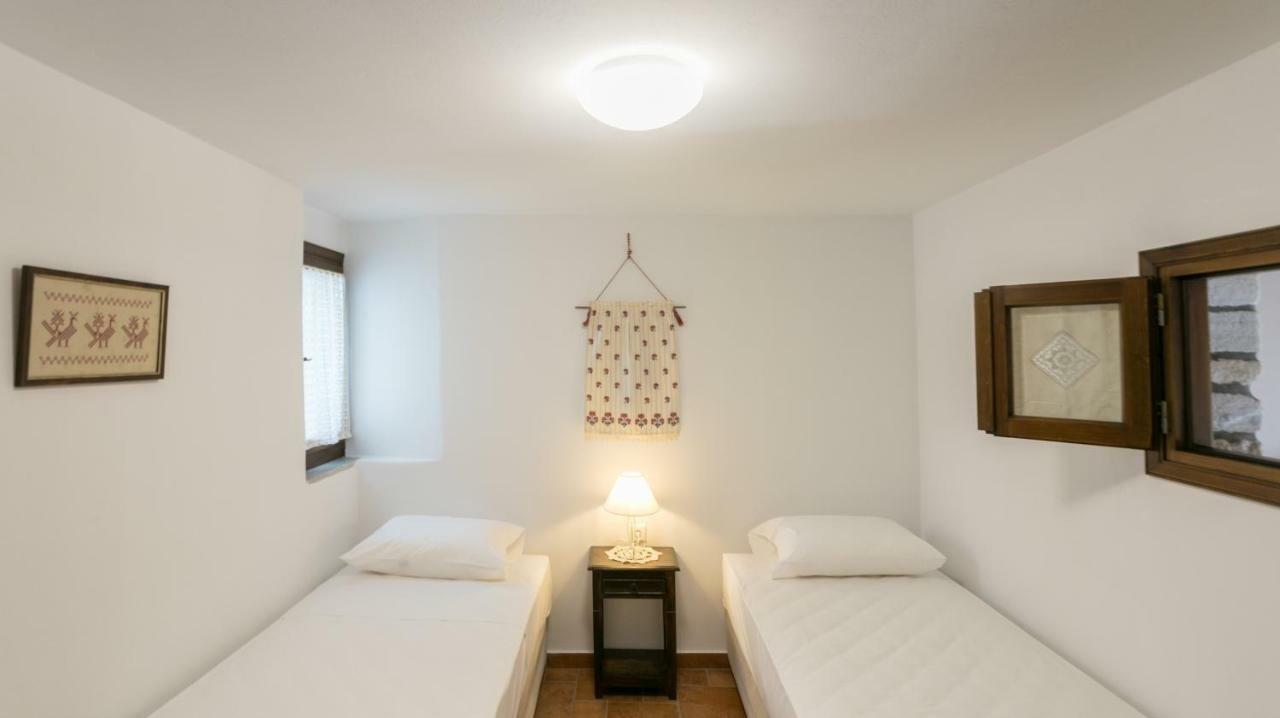Traditional Inn Pirethron Aperathos Luaran gambar